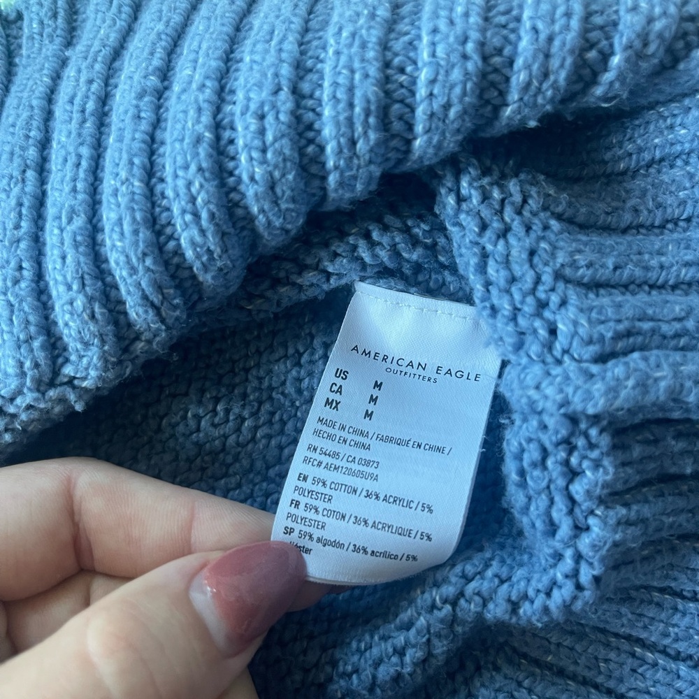 Sweater - Picture 4 of 4